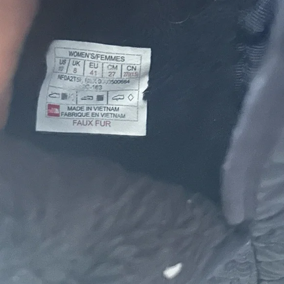 LIKE NEW ! The NORTH FACE winter boot - Picture 6 of 7